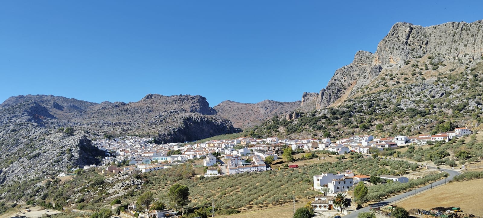 Ruta con el Ayto. de Comares: Montejaque-Ronda.
